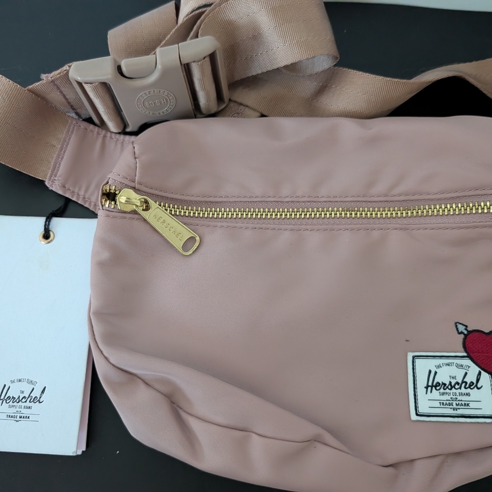 Herschel Supply Co Fifteen Line Fanny Pack Rose New